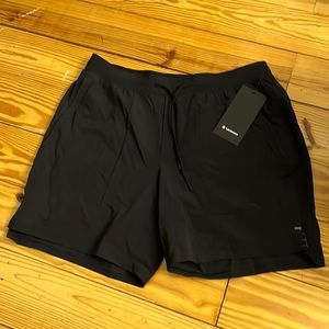 Lululemon Men’s 7” XL black shorts